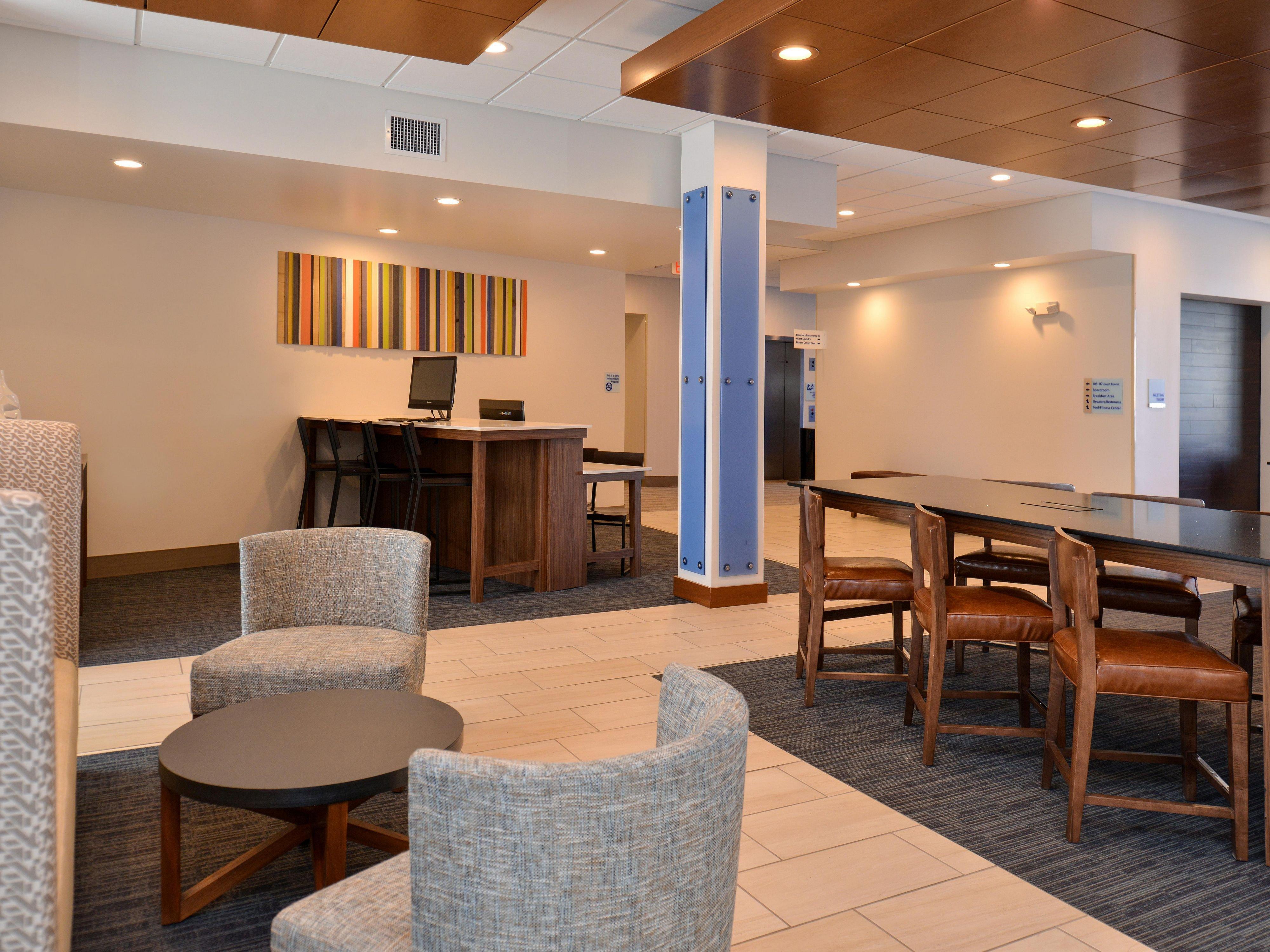 Holiday Inn Express & Suites - Brighton South - Us 23 By Ihg Экстерьер фото